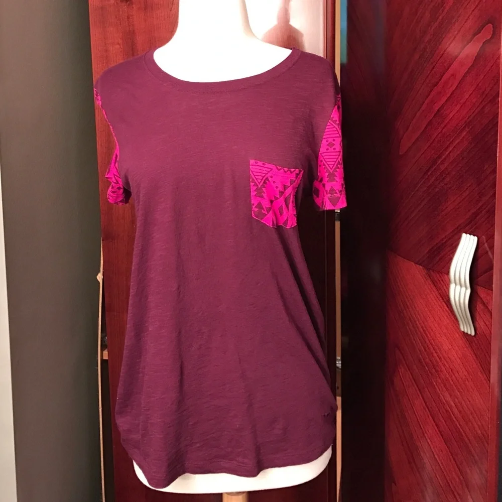 Victoria’s Secret PINK Crewneck Pocket T-shirt